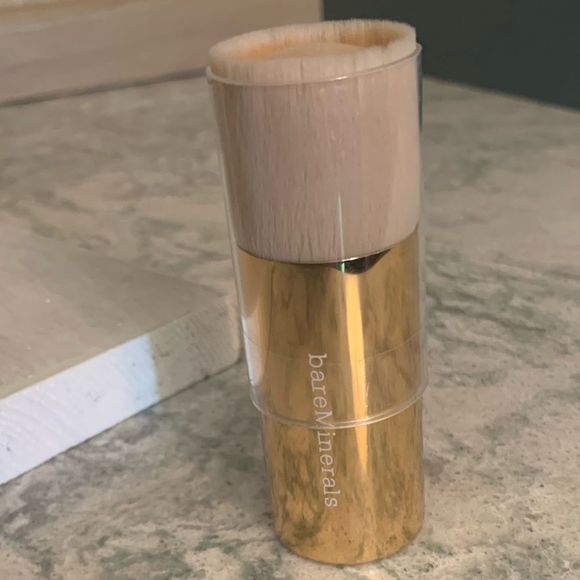 bareMinerals Beautiful Finish Powder Brush Gold - Picture 4 of 9